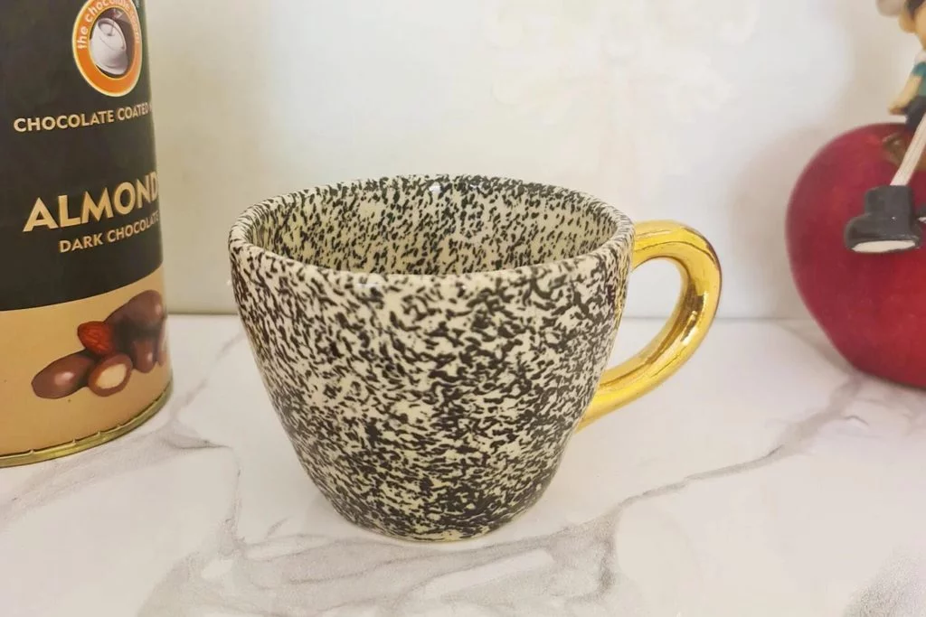 Coffee mugs
